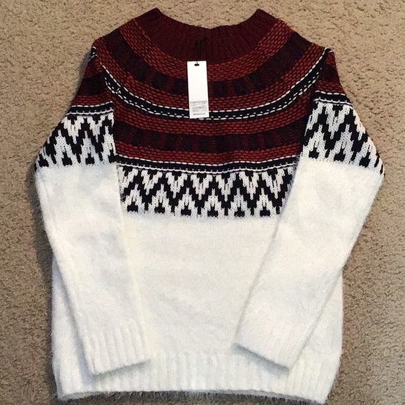 BB Dakota Sweater - Picture 3 of 5